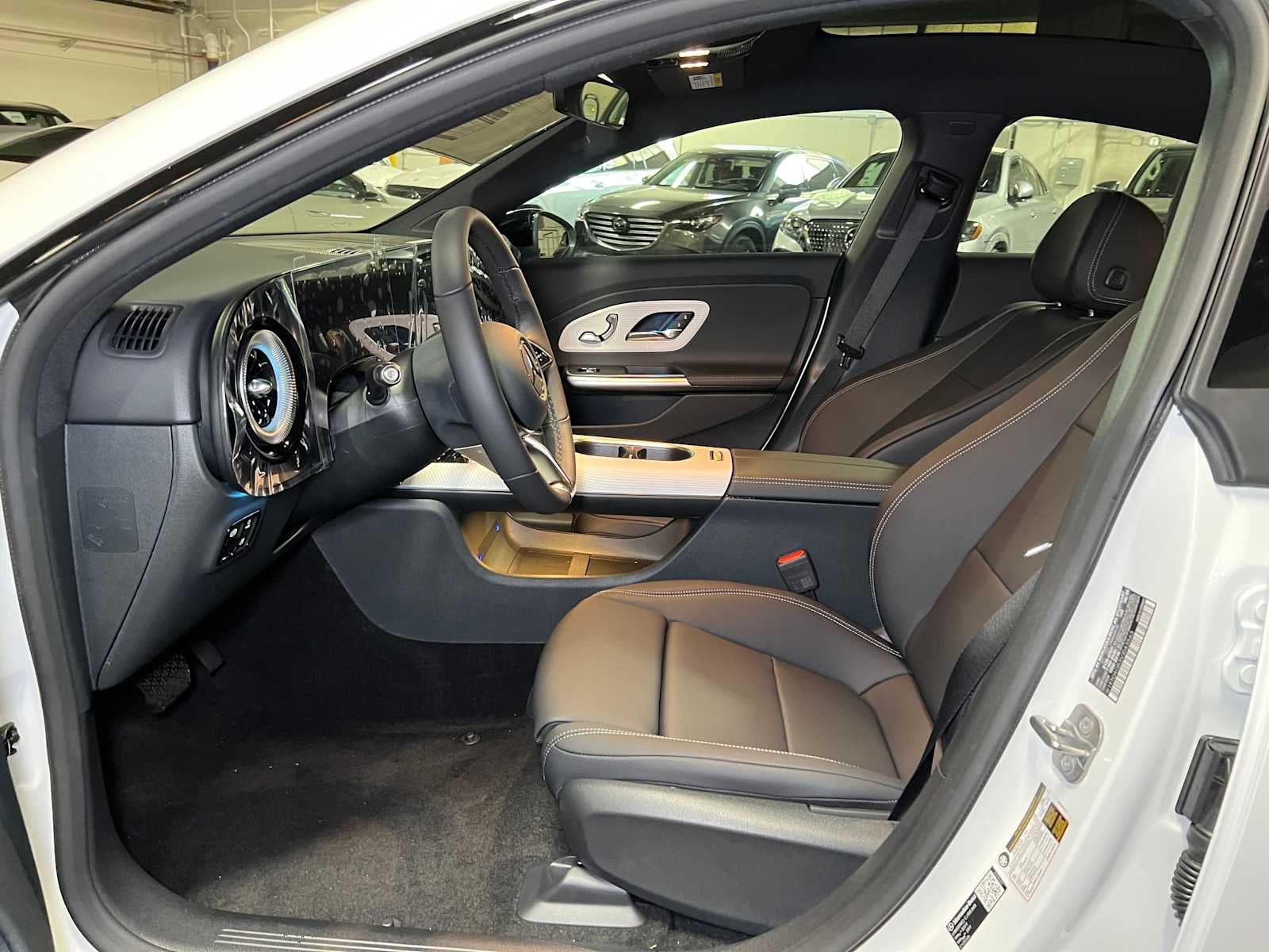 2027 Mercedes-Benz CLA 220 Hybrid FWD