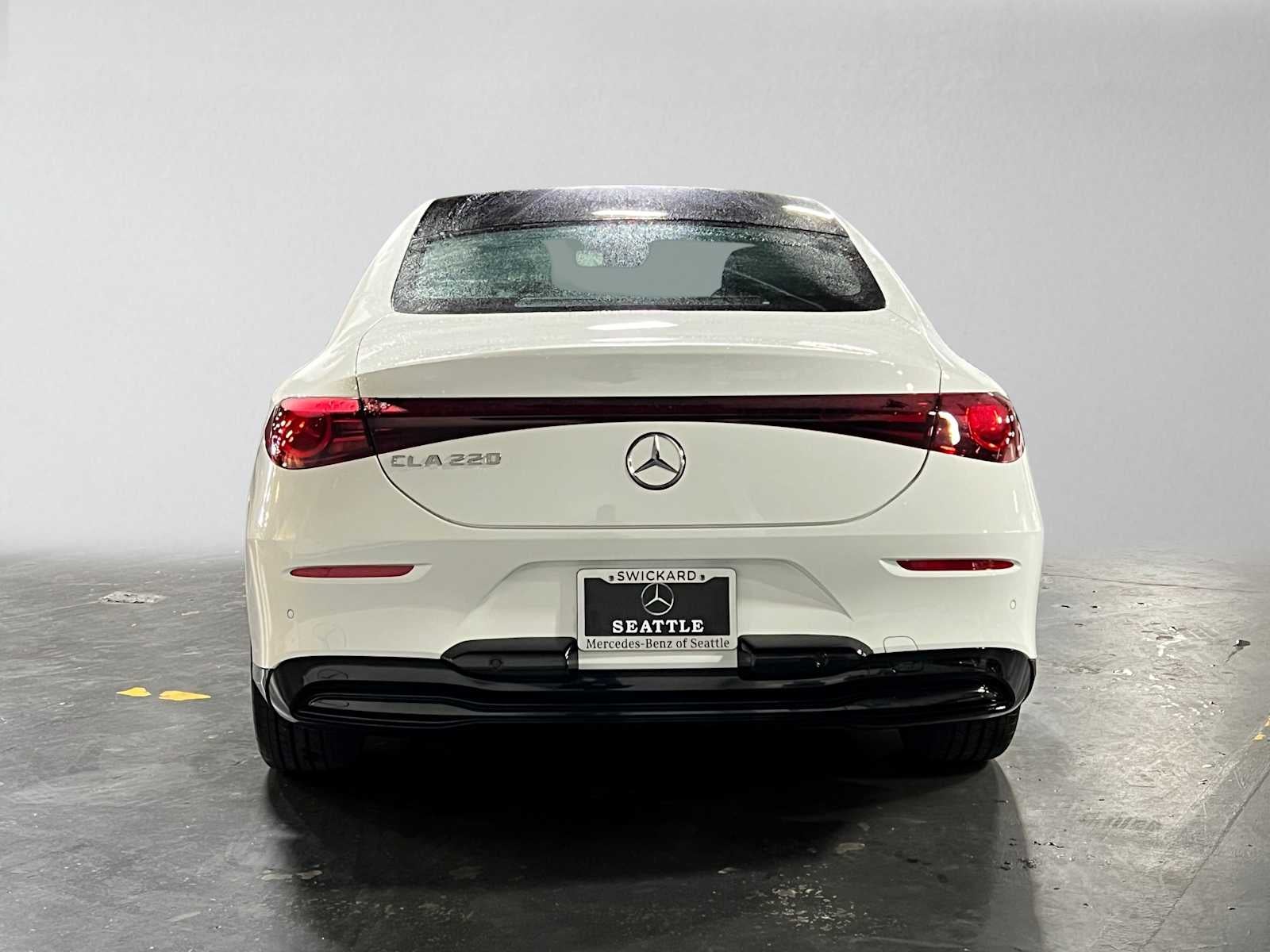 2027 Mercedes-Benz CLA 220 Hybrid FWD