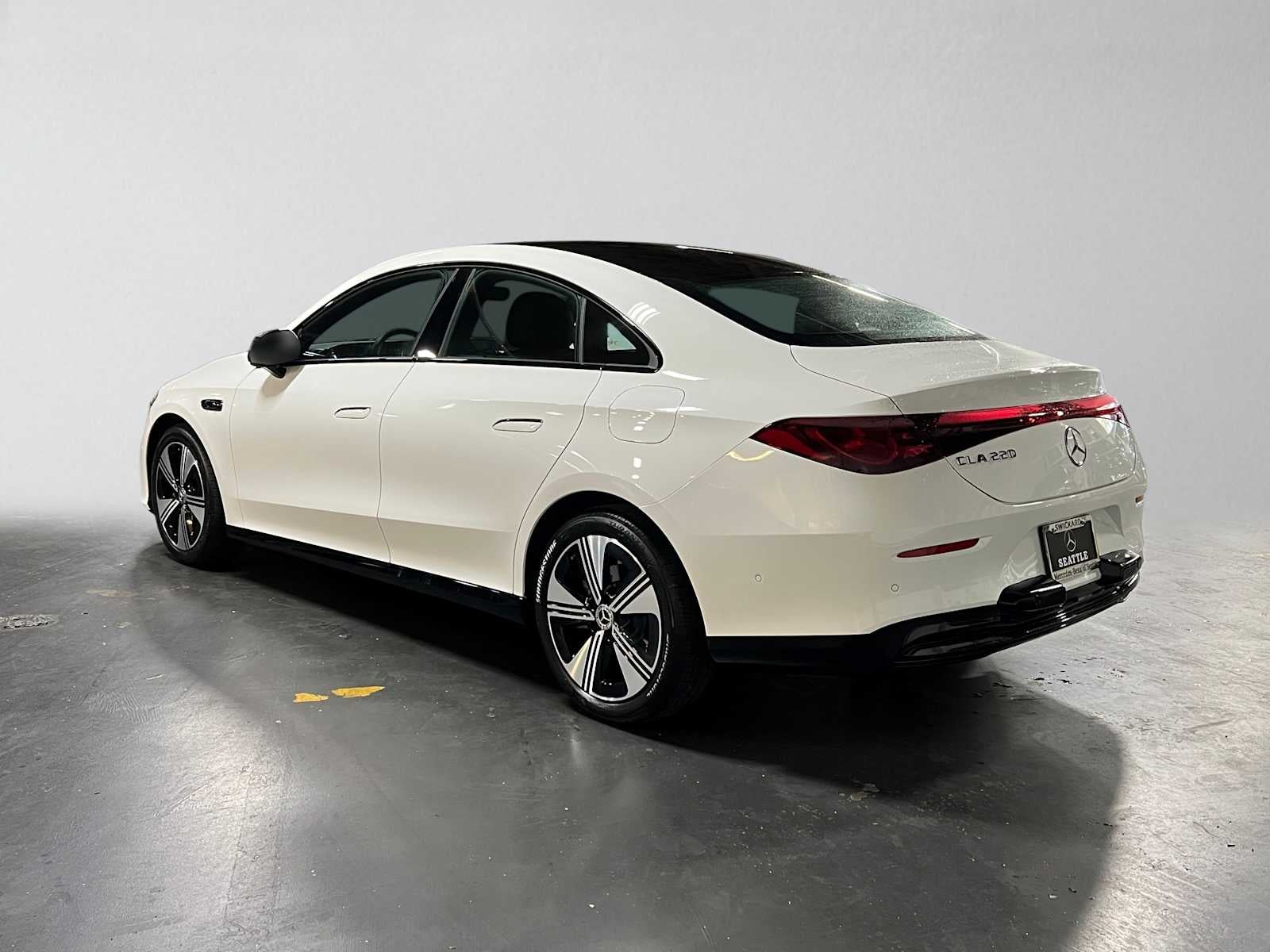 2027 Mercedes-Benz CLA 220 Hybrid FWD