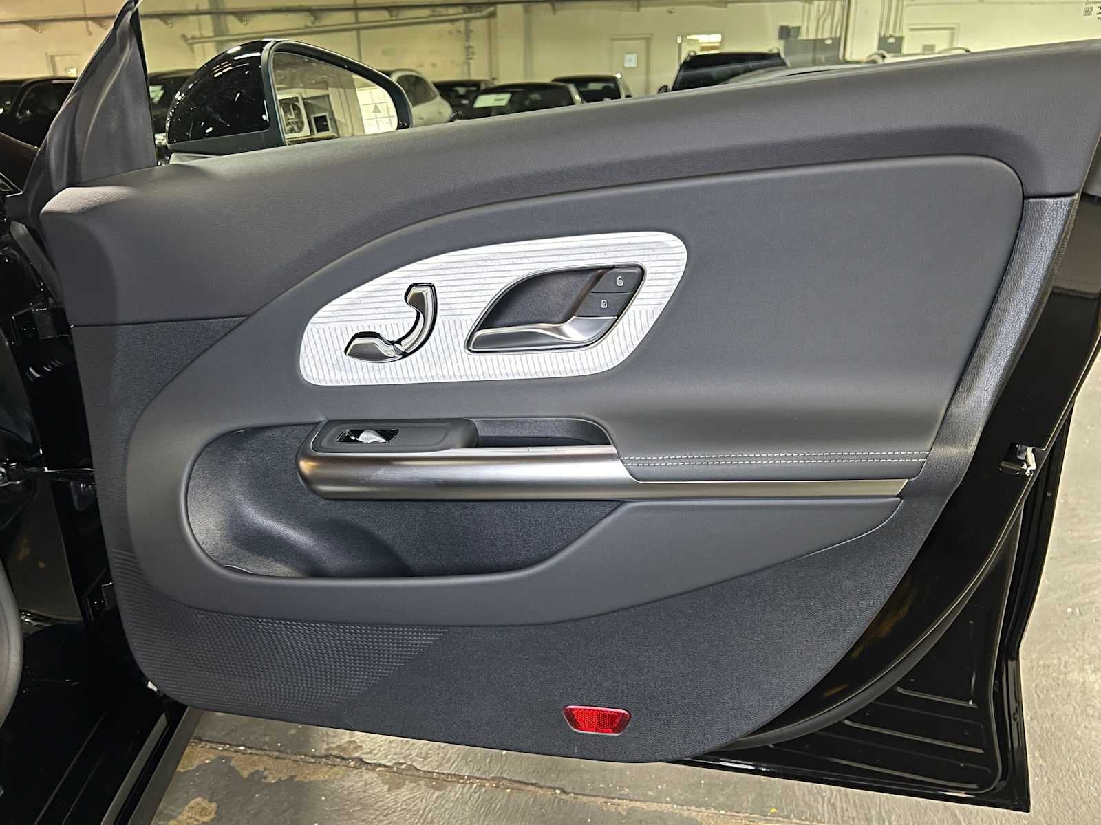2027 Mercedes-Benz CLA 220 Hybrid FWD