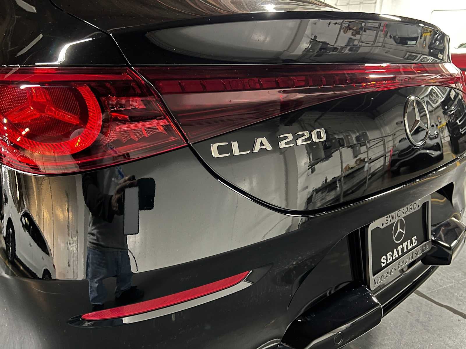 2027 Mercedes-Benz CLA 220 Hybrid FWD