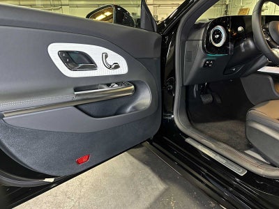 2027 Mercedes-Benz CLA 220 Hybrid FWD