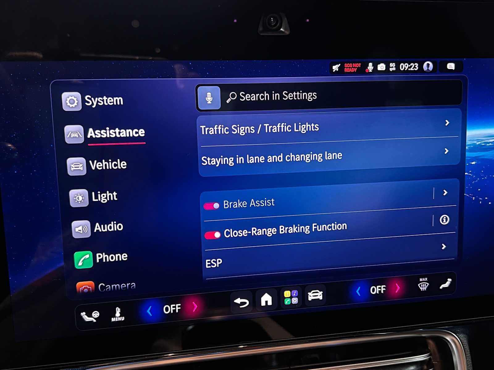 2027 Mercedes-Benz CLA 220 Hybrid FWD