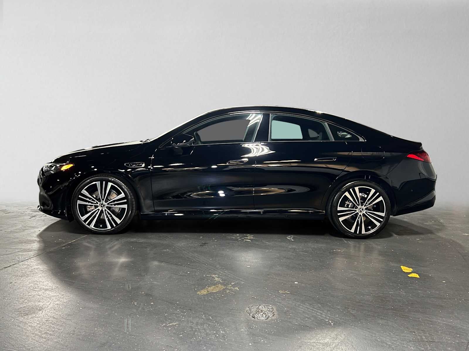 2027 Mercedes-Benz CLA 220 Hybrid FWD