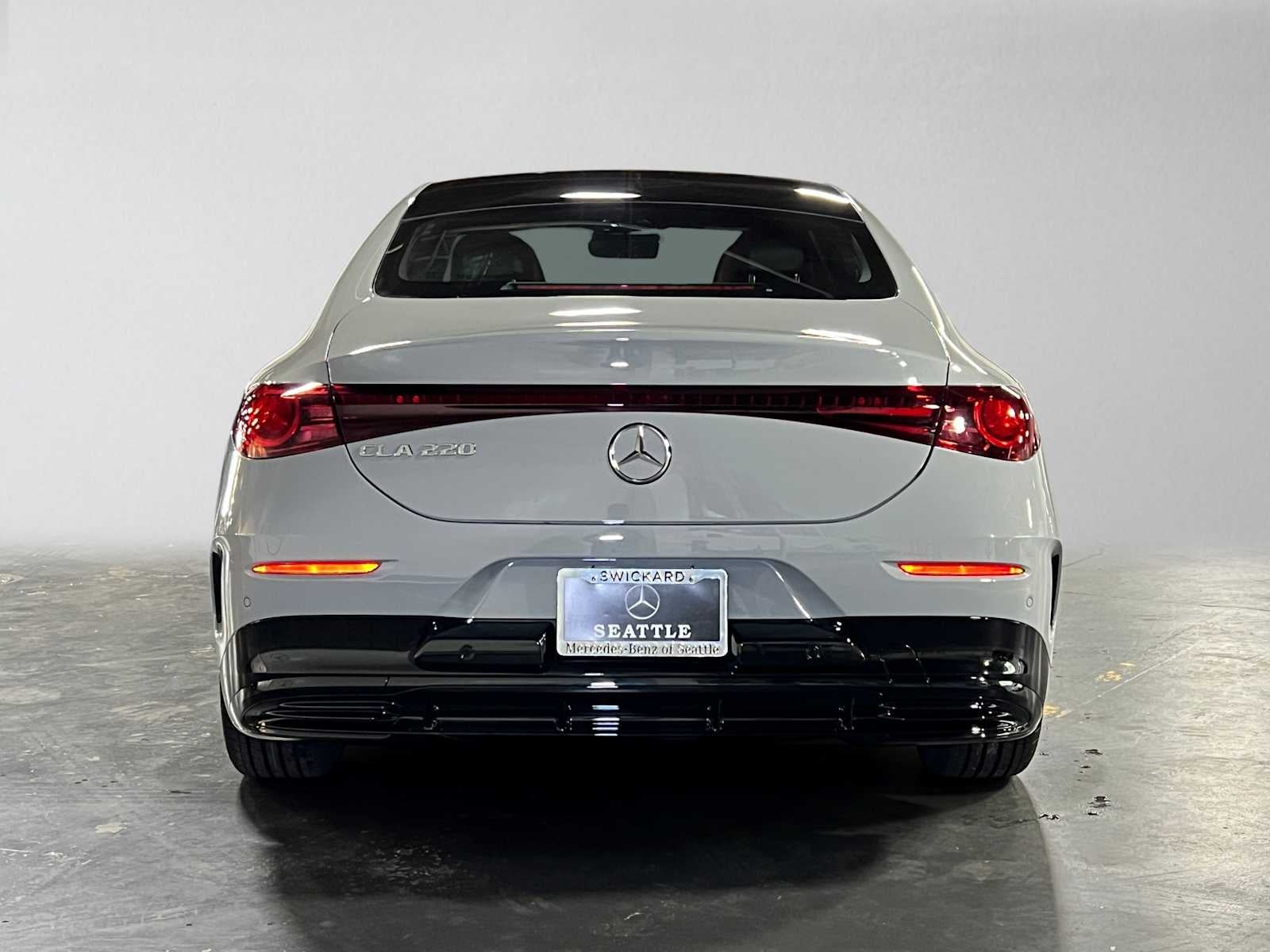 2027 Mercedes-Benz CLA 220 Hybrid FWD