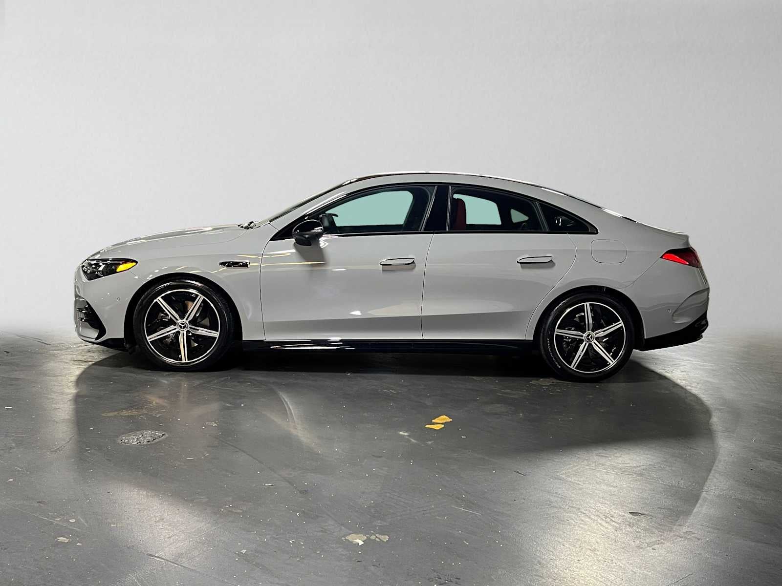 2027 Mercedes-Benz CLA 220 Hybrid FWD