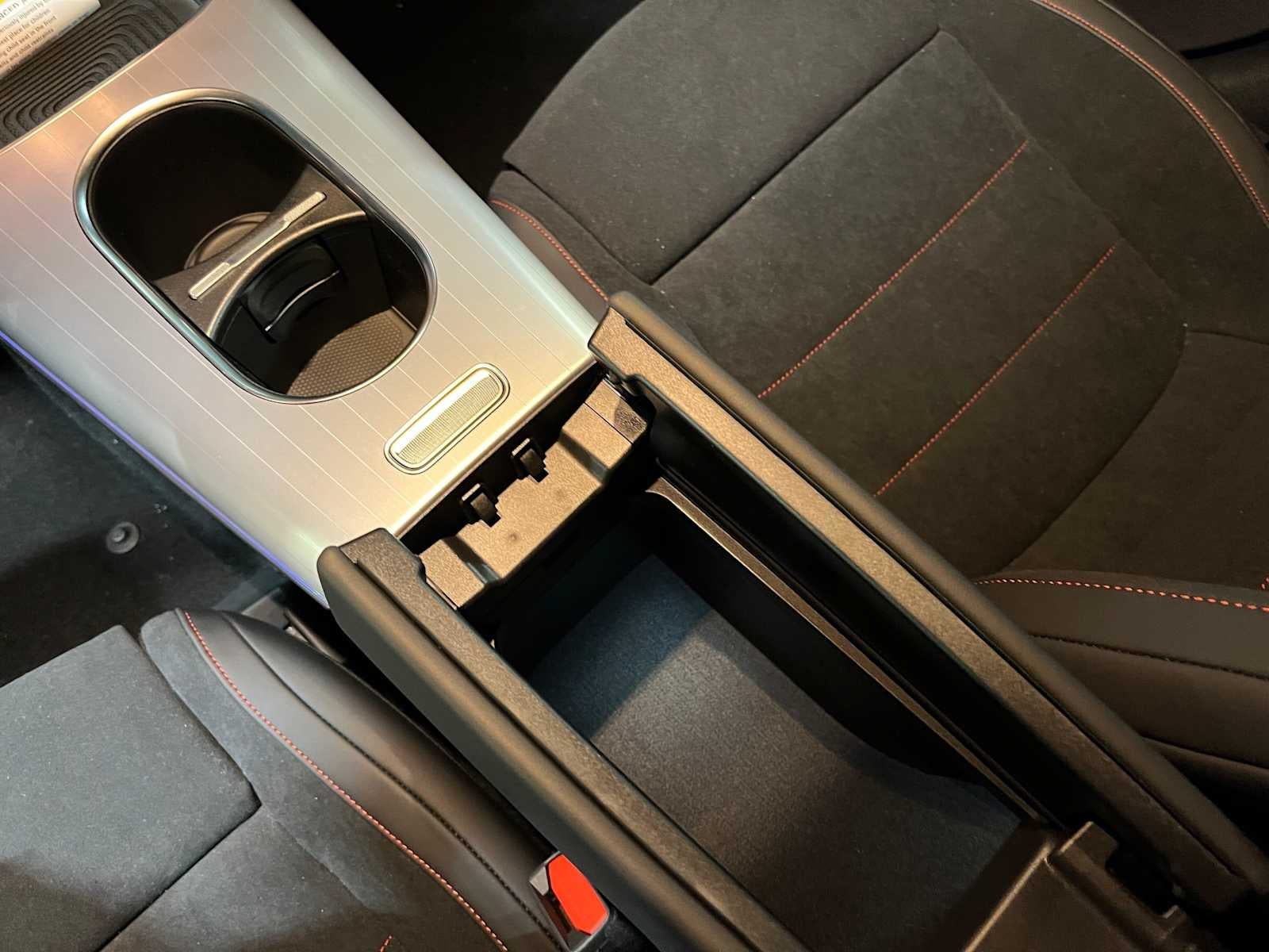 2027 Mercedes-Benz CLA 220 Hybrid FWD