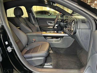 2027 Mercedes-Benz CLA 220 Hybrid FWD