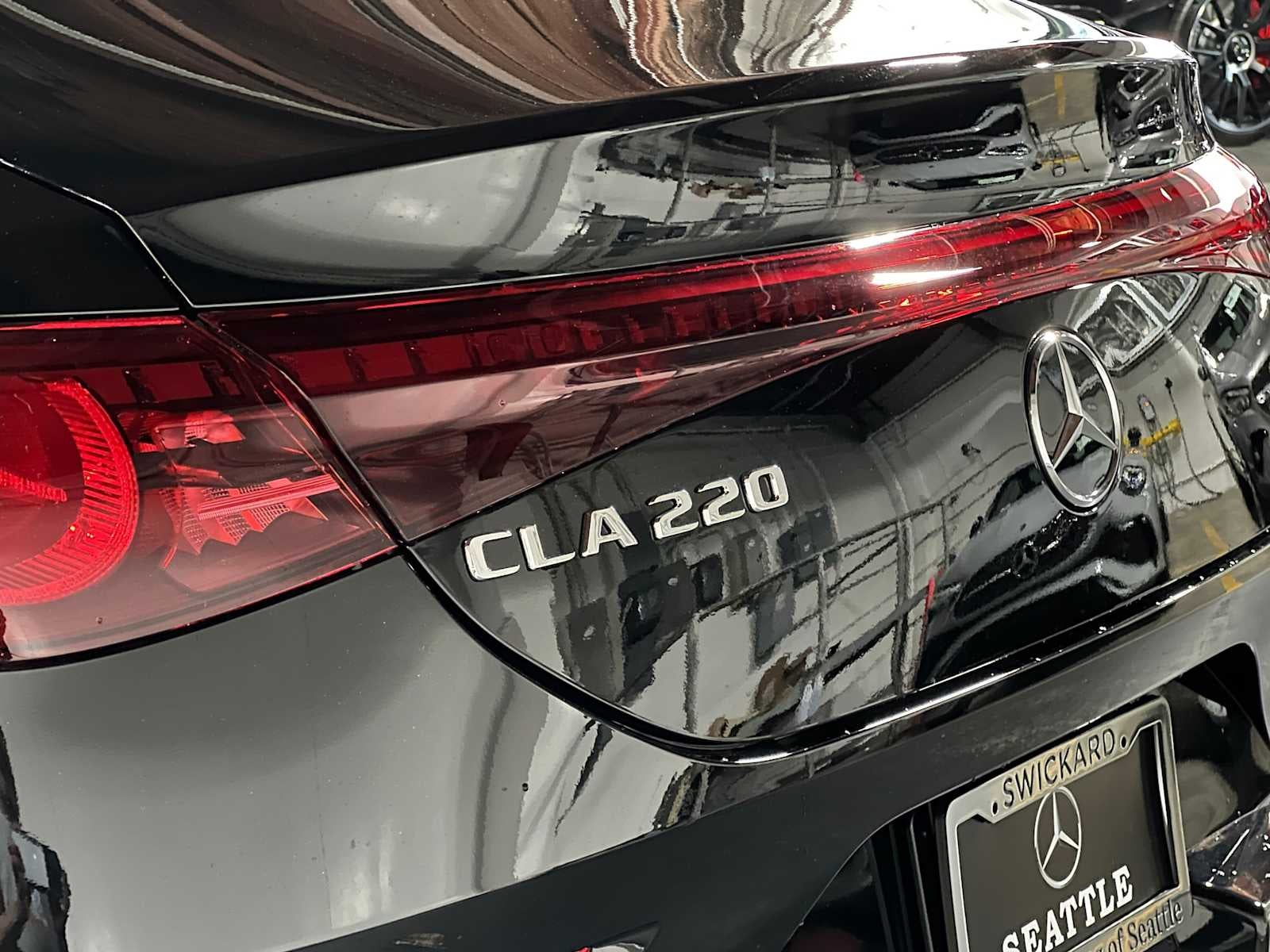 2027 Mercedes-Benz CLA 220 Hybrid FWD