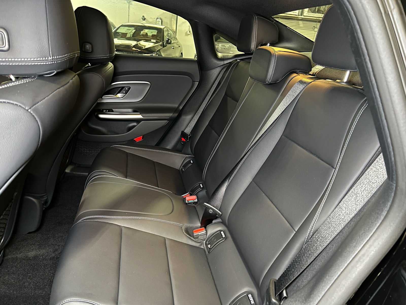 2027 Mercedes-Benz CLA 220 Hybrid FWD