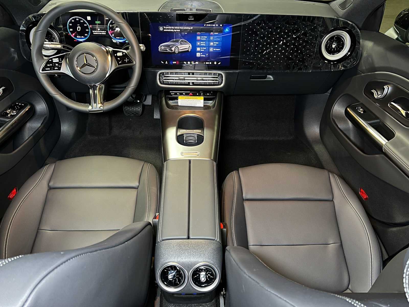 2027 Mercedes-Benz CLA 220 Hybrid FWD