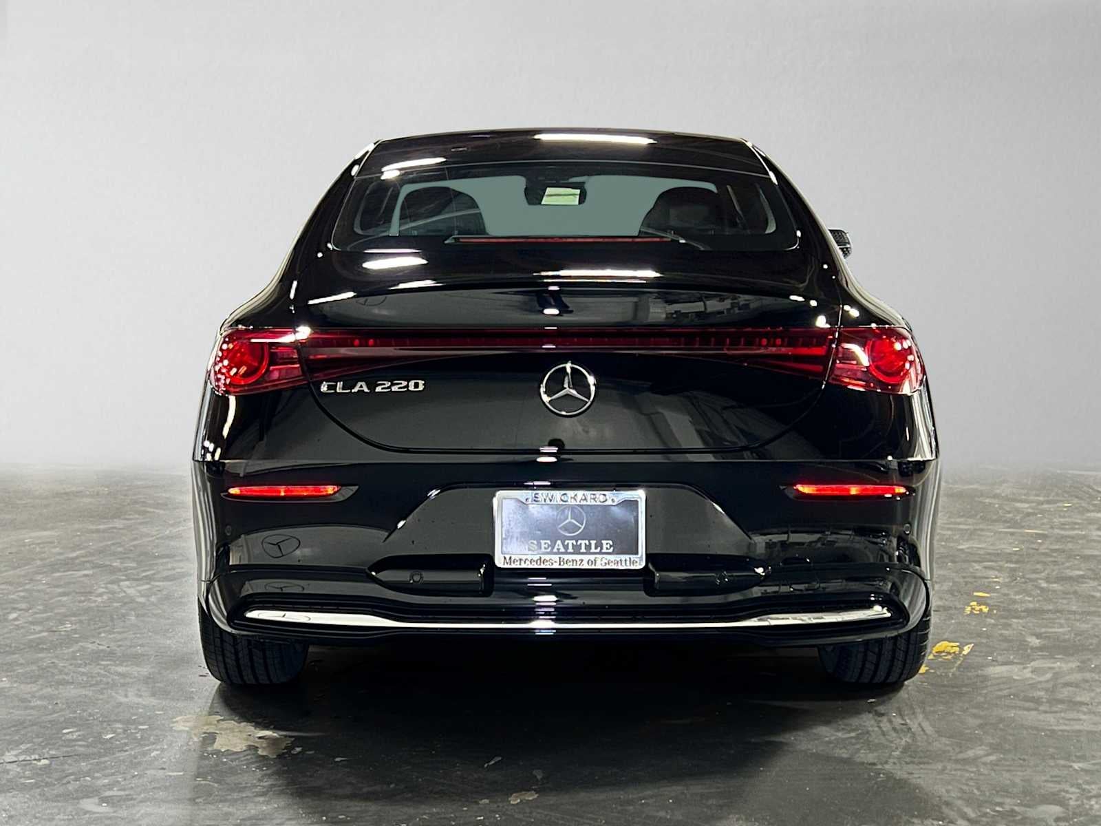 2027 Mercedes-Benz CLA 220 Hybrid FWD