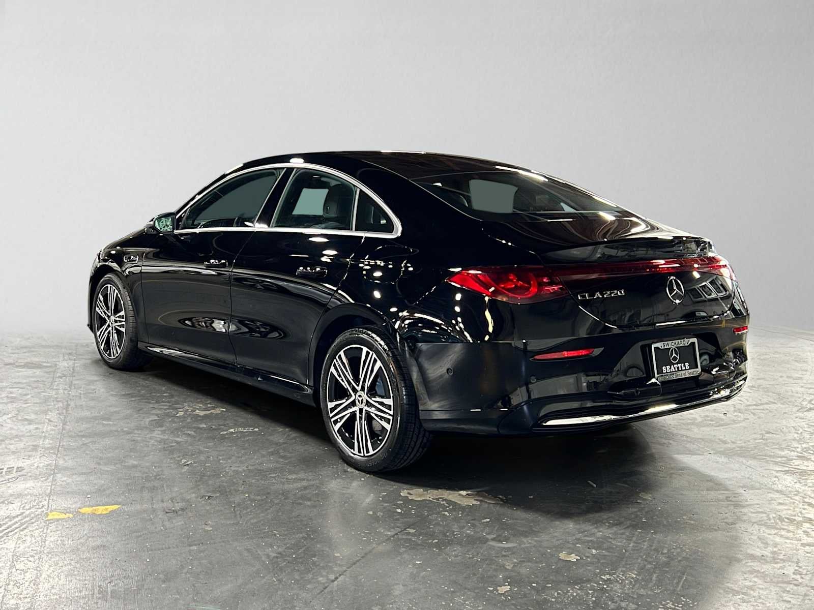 2027 Mercedes-Benz CLA 220 Hybrid FWD