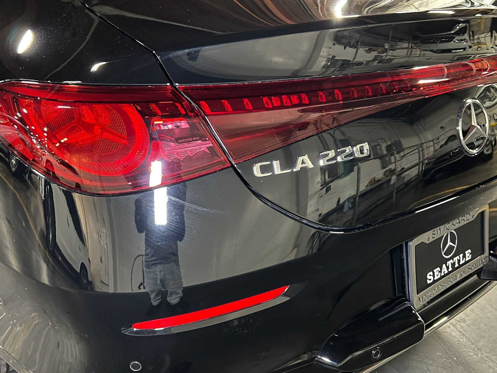 2027 Mercedes-Benz CLA 220 Hybrid FWD