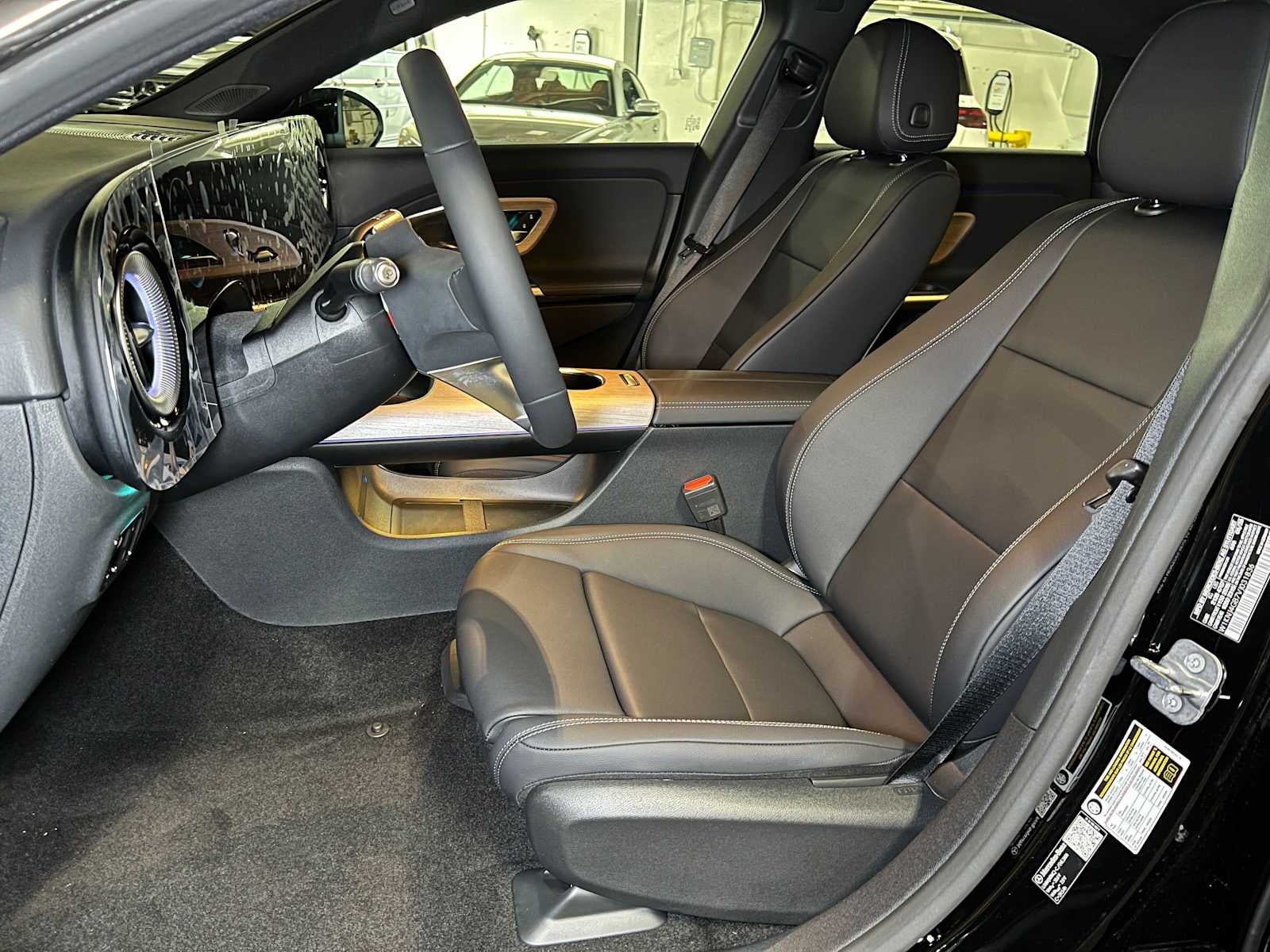2027 Mercedes-Benz CLA 220 Hybrid FWD