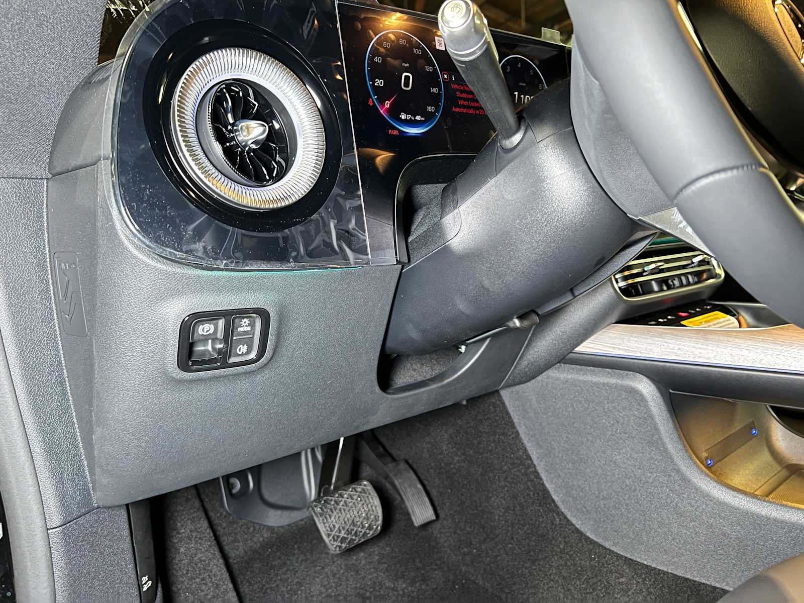 2027 Mercedes-Benz CLA 220 Hybrid FWD