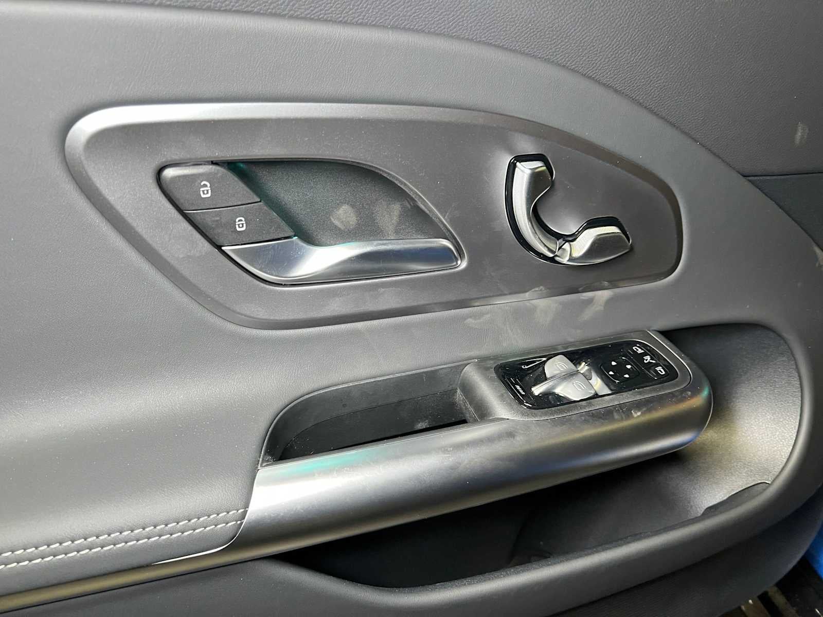 2027 Mercedes-Benz CLA 220 Hybrid FWD