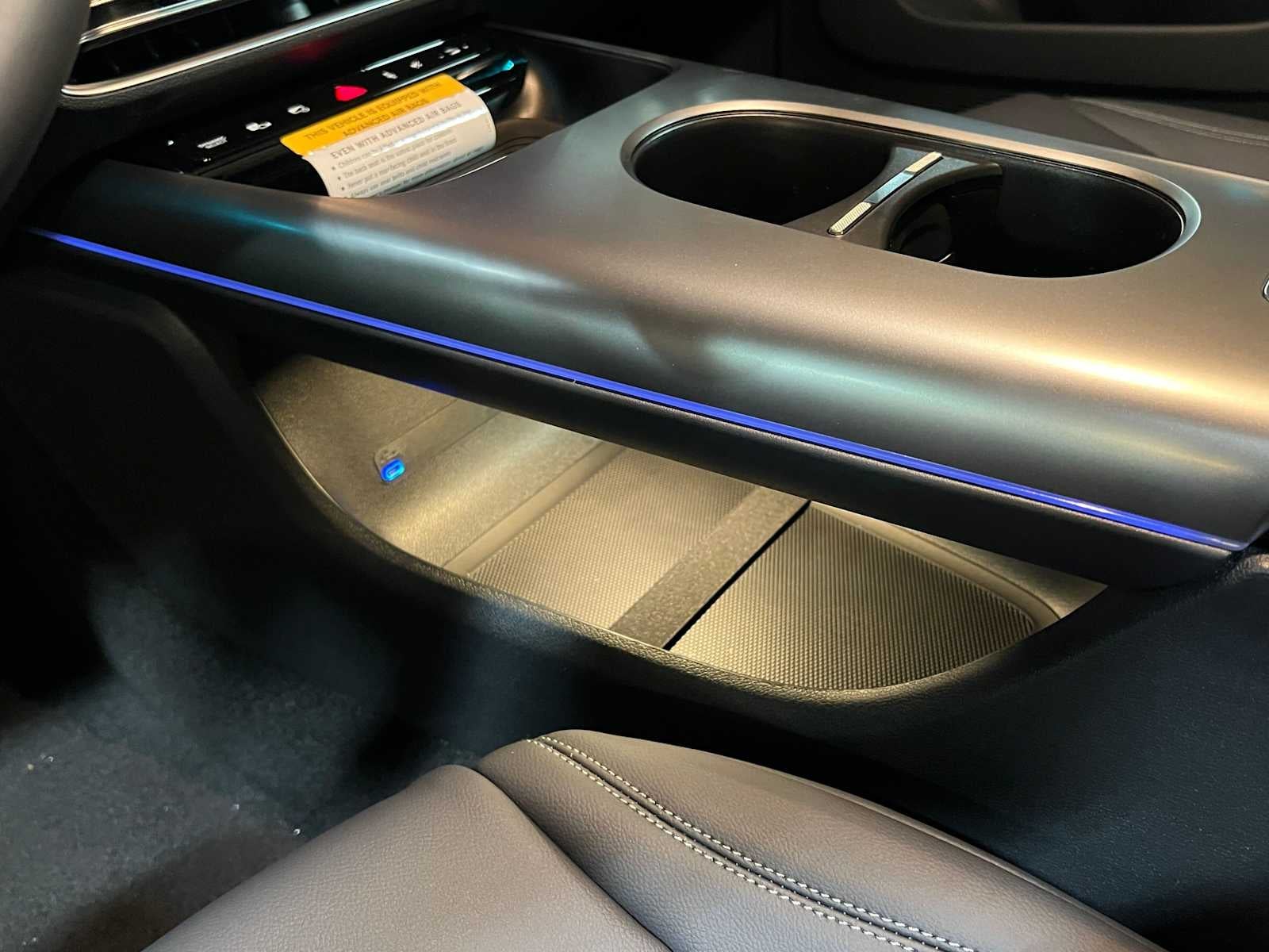 2027 Mercedes-Benz CLA 220 Hybrid FWD
