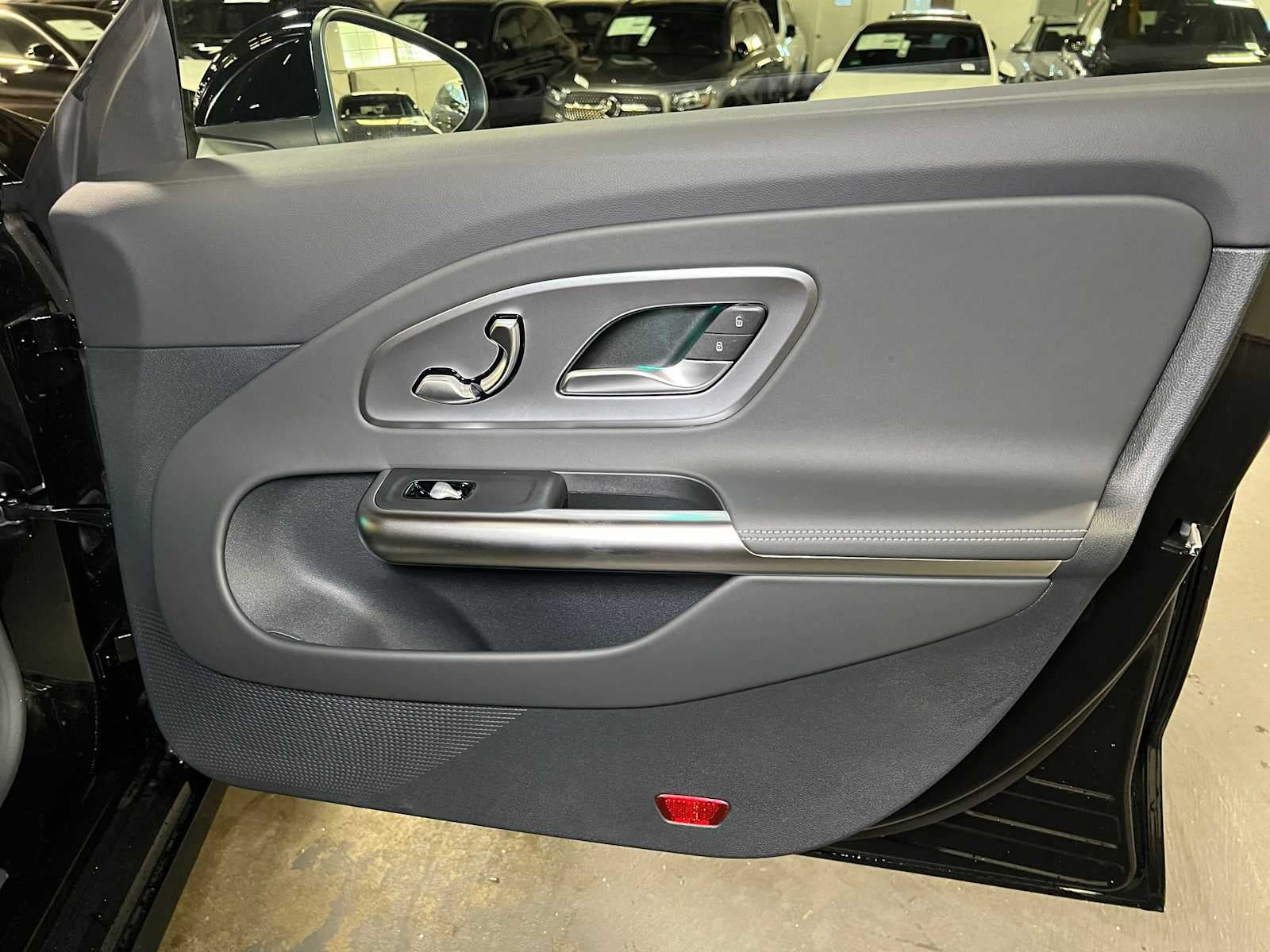 2027 Mercedes-Benz CLA 220 Hybrid FWD