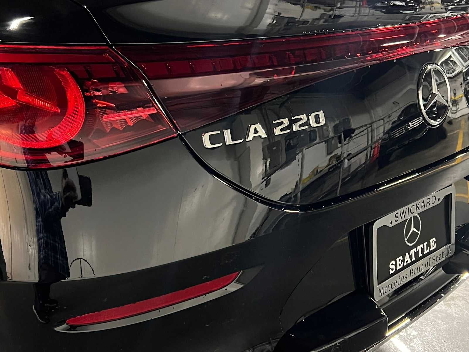 2027 Mercedes-Benz CLA 220 Hybrid FWD