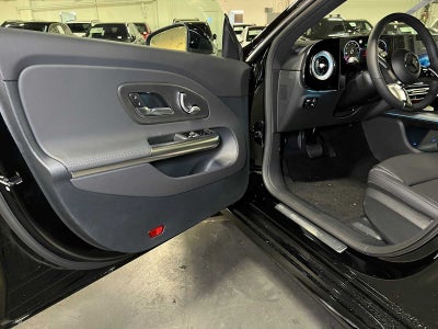 2027 Mercedes-Benz CLA 220 Hybrid FWD