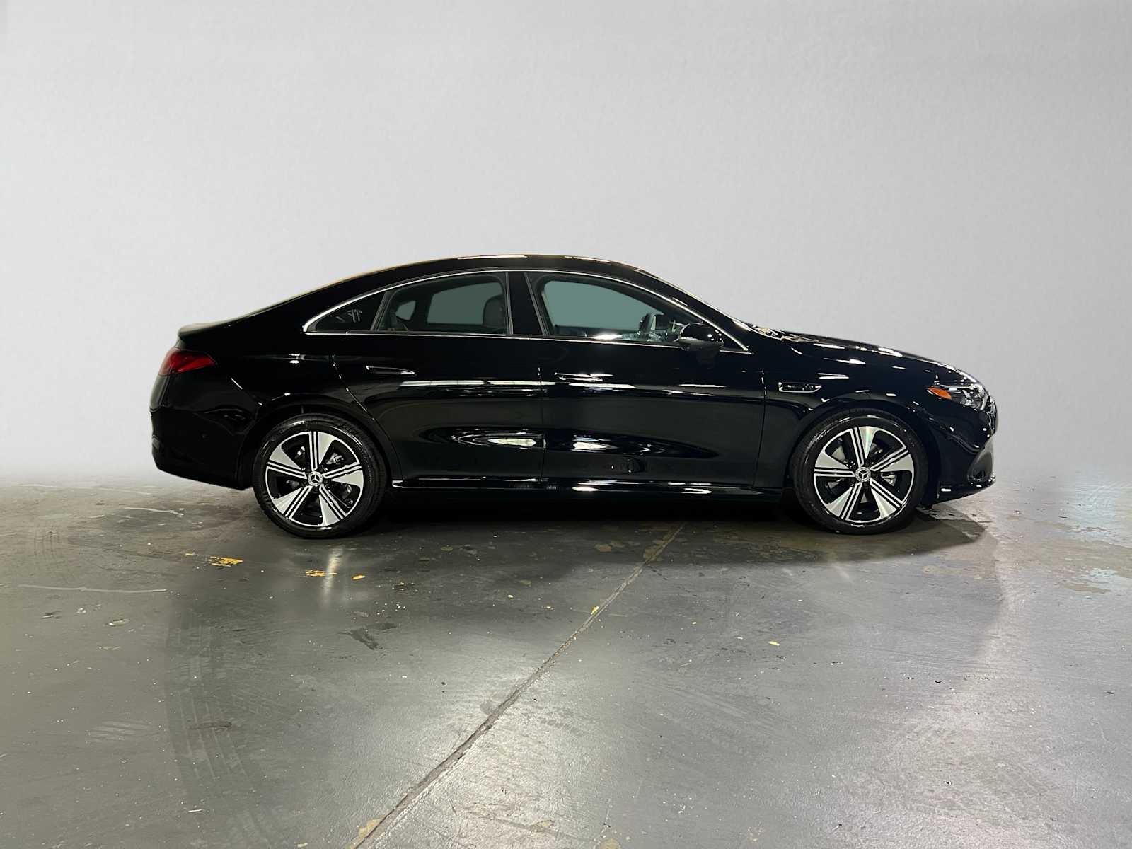 2027 Mercedes-Benz CLA 220 Hybrid FWD