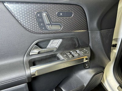 2026 Mercedes-Benz GLB 250 SUV