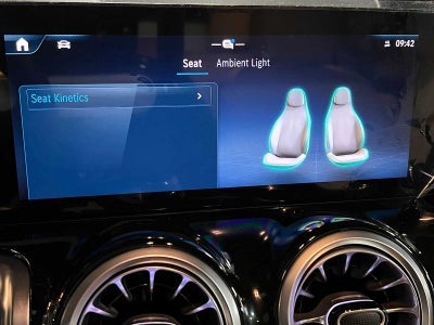 2025 Mercedes-Benz GLB GLB 250