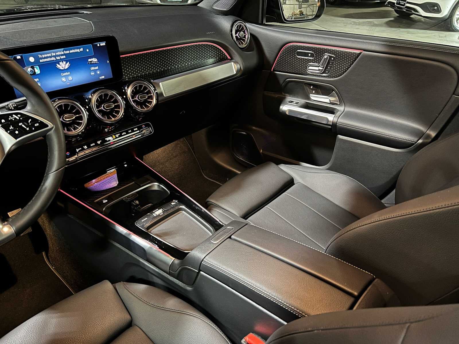 2026 Mercedes-Benz GLB 250 4MATIC® SUV