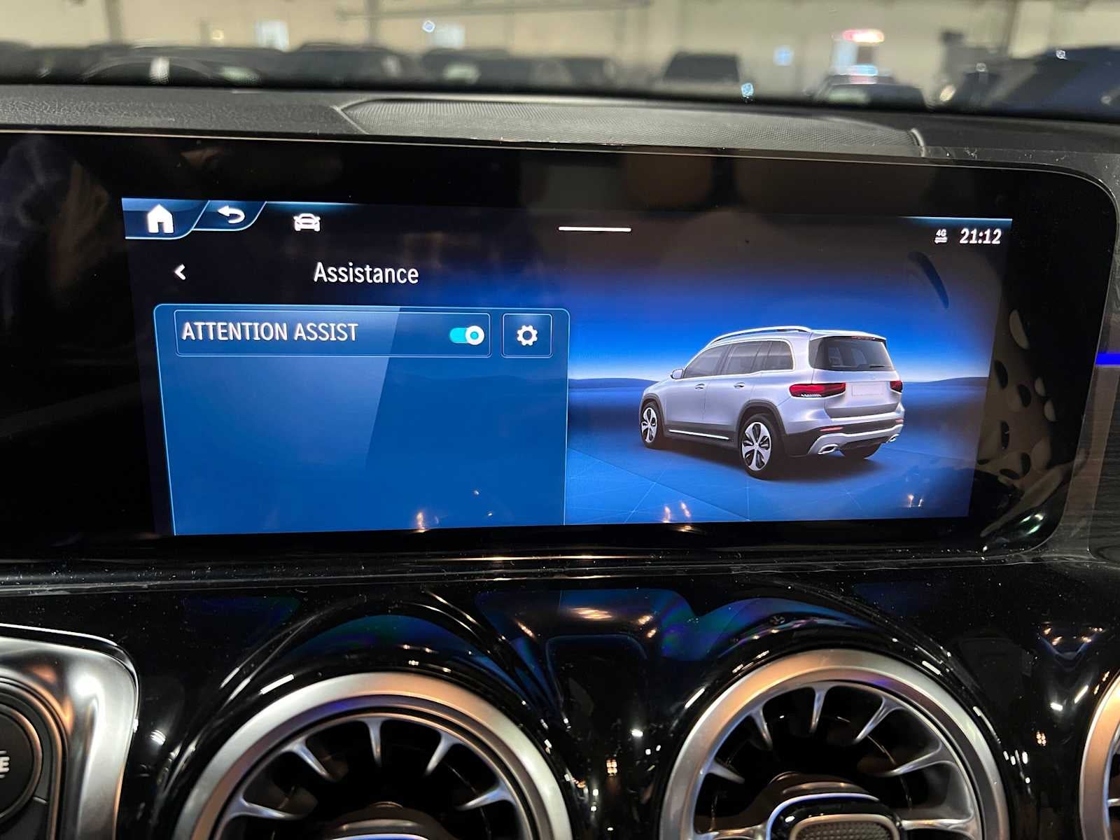 2026 Mercedes-Benz GLB 250 4MATIC® SUV