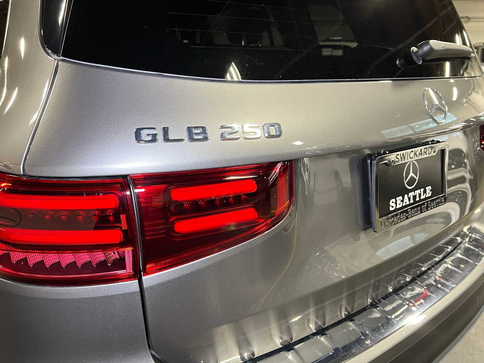 2026 Mercedes-Benz GLB 250 4MATIC® SUV