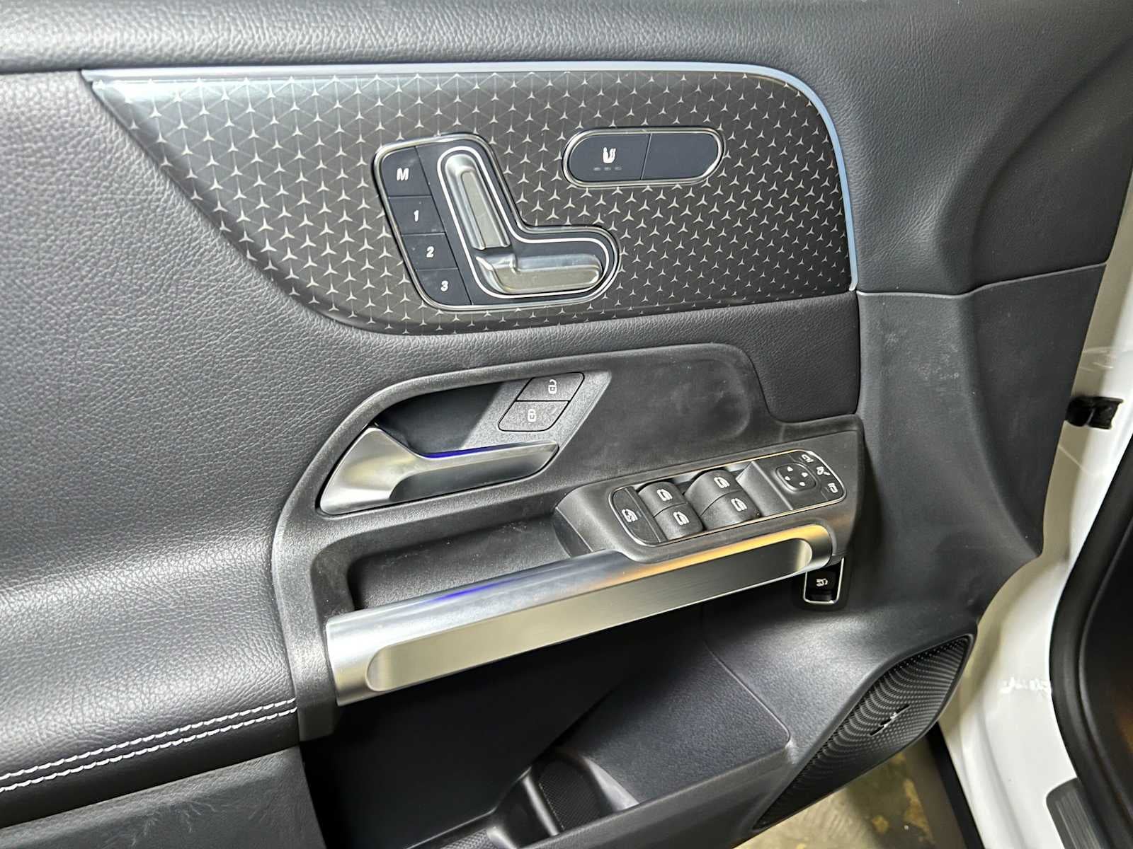 2026 Mercedes-Benz GLB 250 4MATIC® SUV