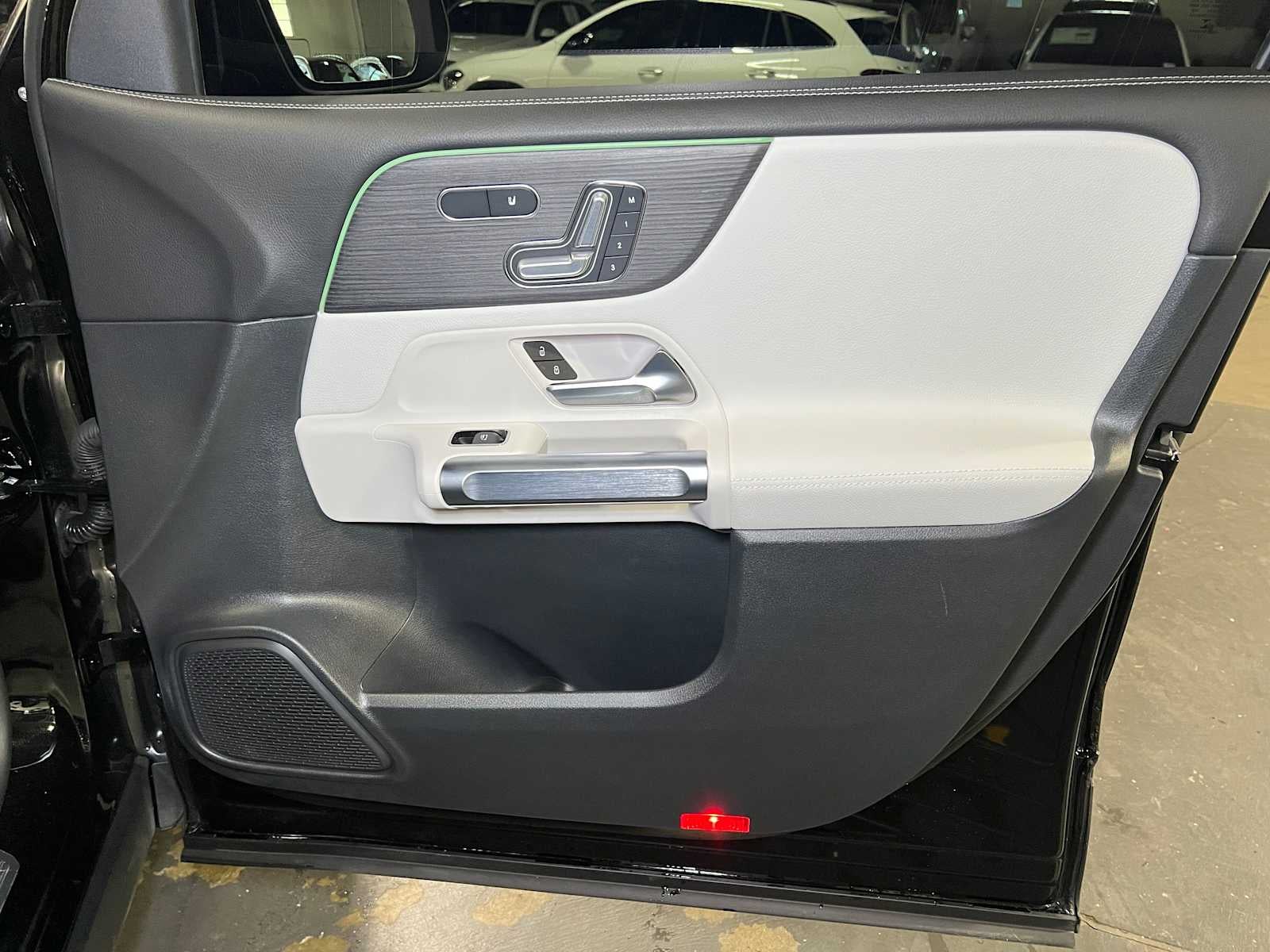 2023 Mercedes-Benz GLB GLB 250