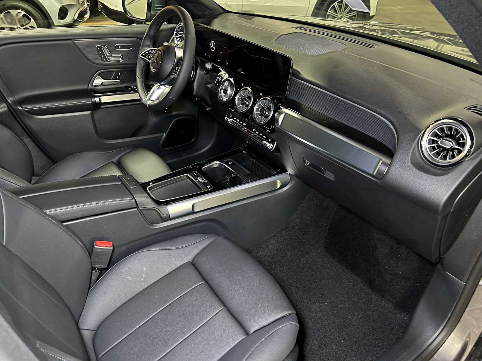 2026 Mercedes-Benz GLB 250 4MATIC® SUV