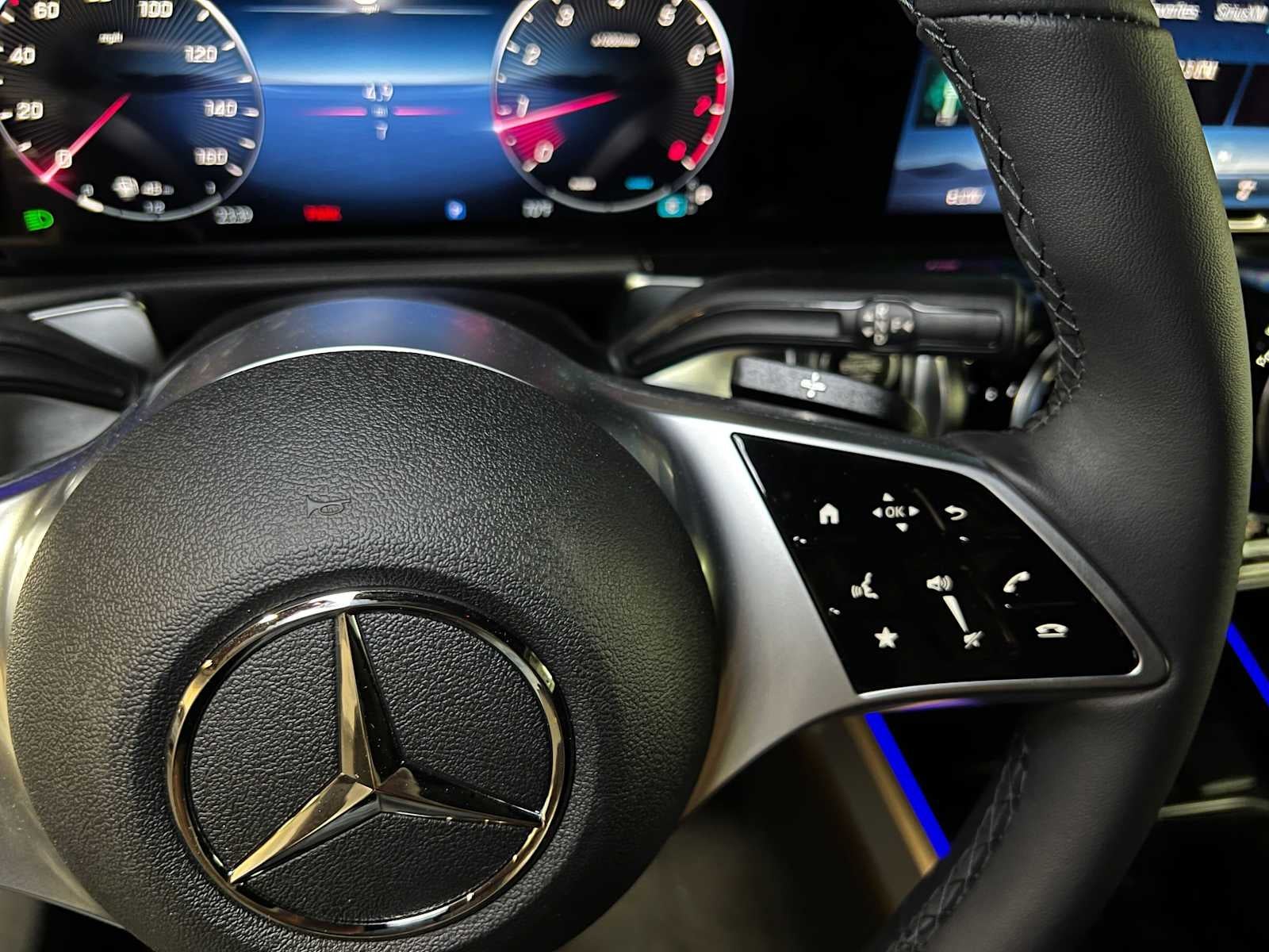 2026 Mercedes-Benz GLB 250 4MATIC® SUV