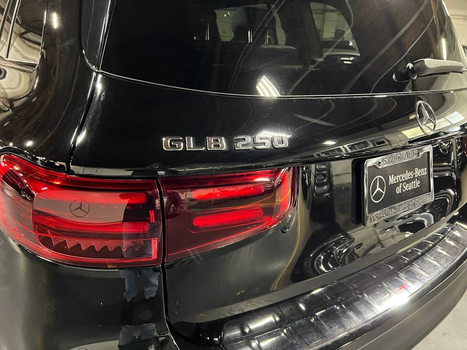 2026 Mercedes-Benz GLB 250 4MATIC® SUV