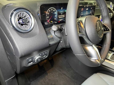 2026 Mercedes-Benz GLB 250 4MATIC® SUV