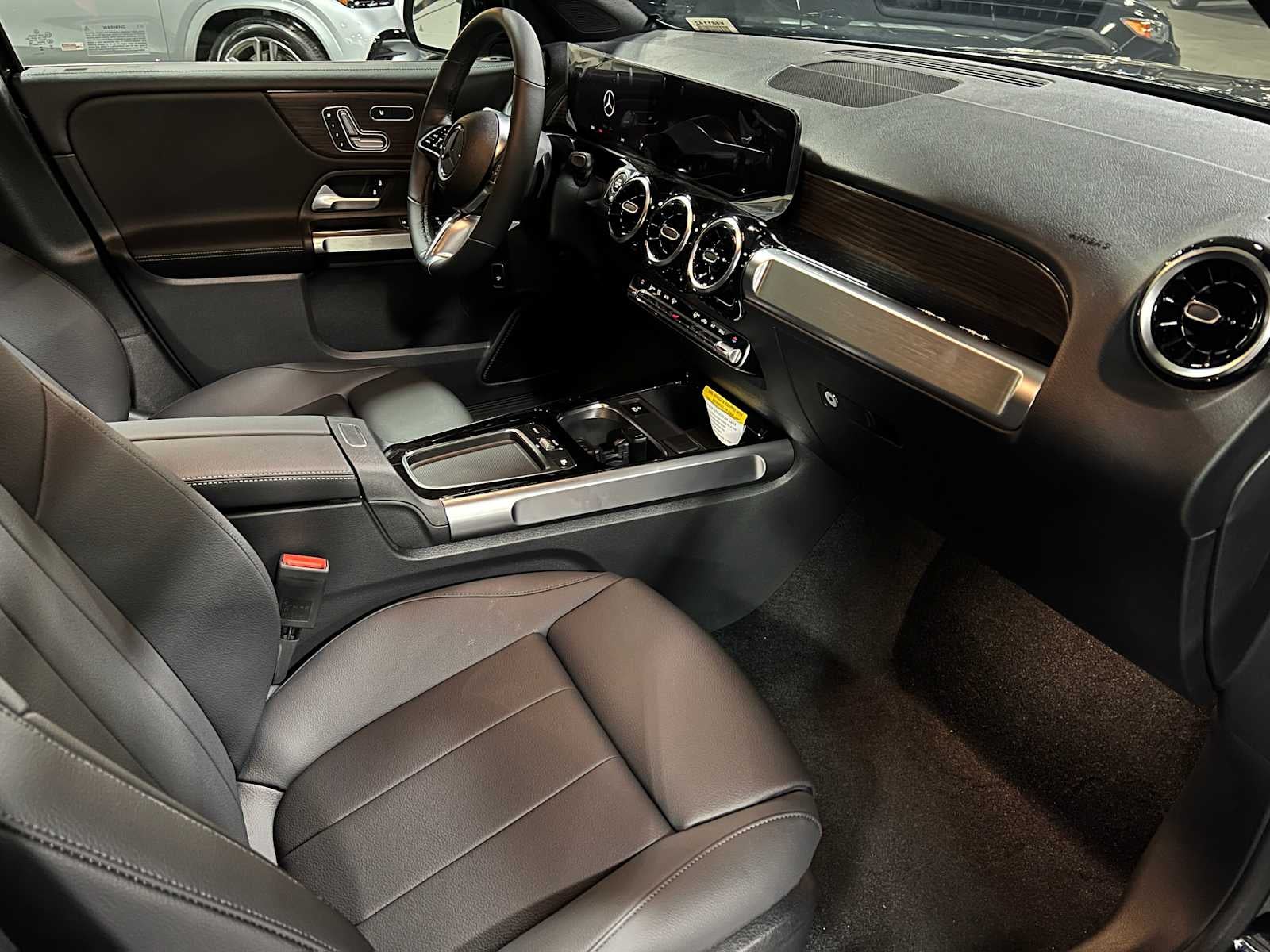 2026 Mercedes-Benz GLB 250 4MATIC® SUV