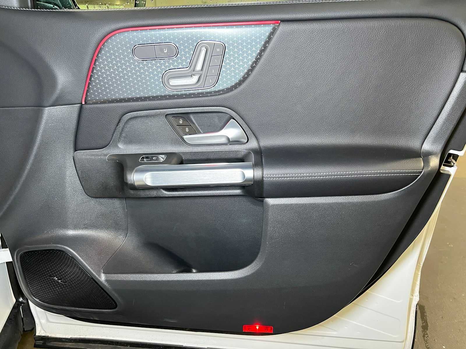 2026 Mercedes-Benz GLB 250 4MATIC® SUV