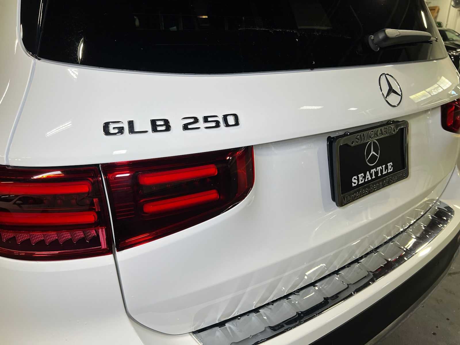 2026 Mercedes-Benz GLB 250 4MATIC® SUV