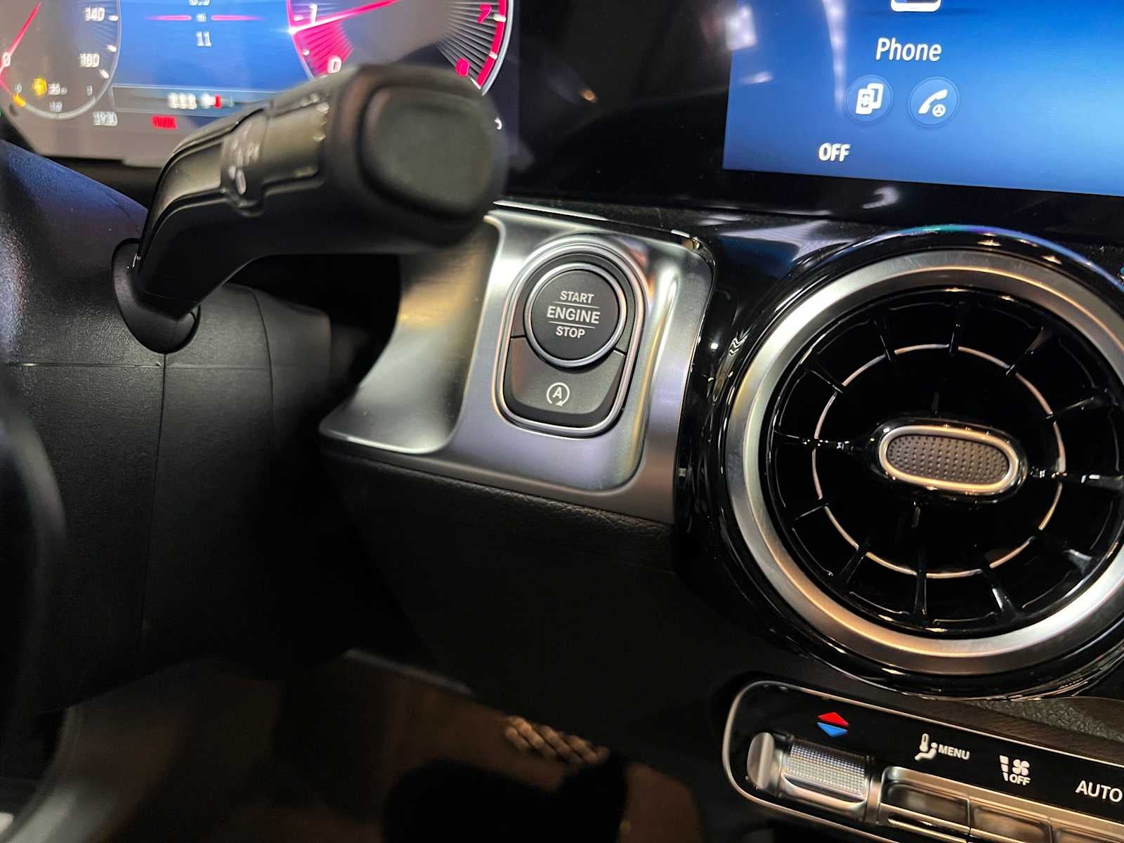 2026 Mercedes-Benz GLB 250 4MATIC® SUV