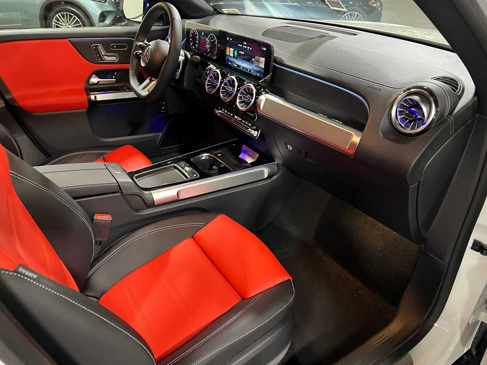 2026 Mercedes-Benz GLB 250 4MATIC® SUV