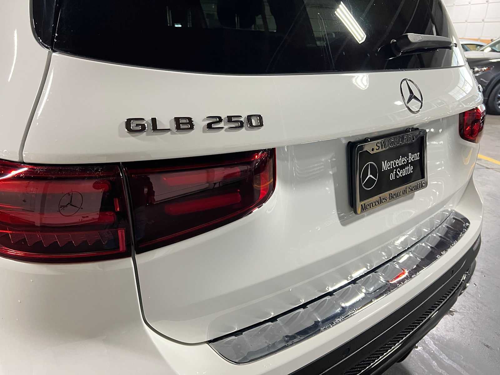 2026 Mercedes-Benz GLB 250 4MATIC® SUV