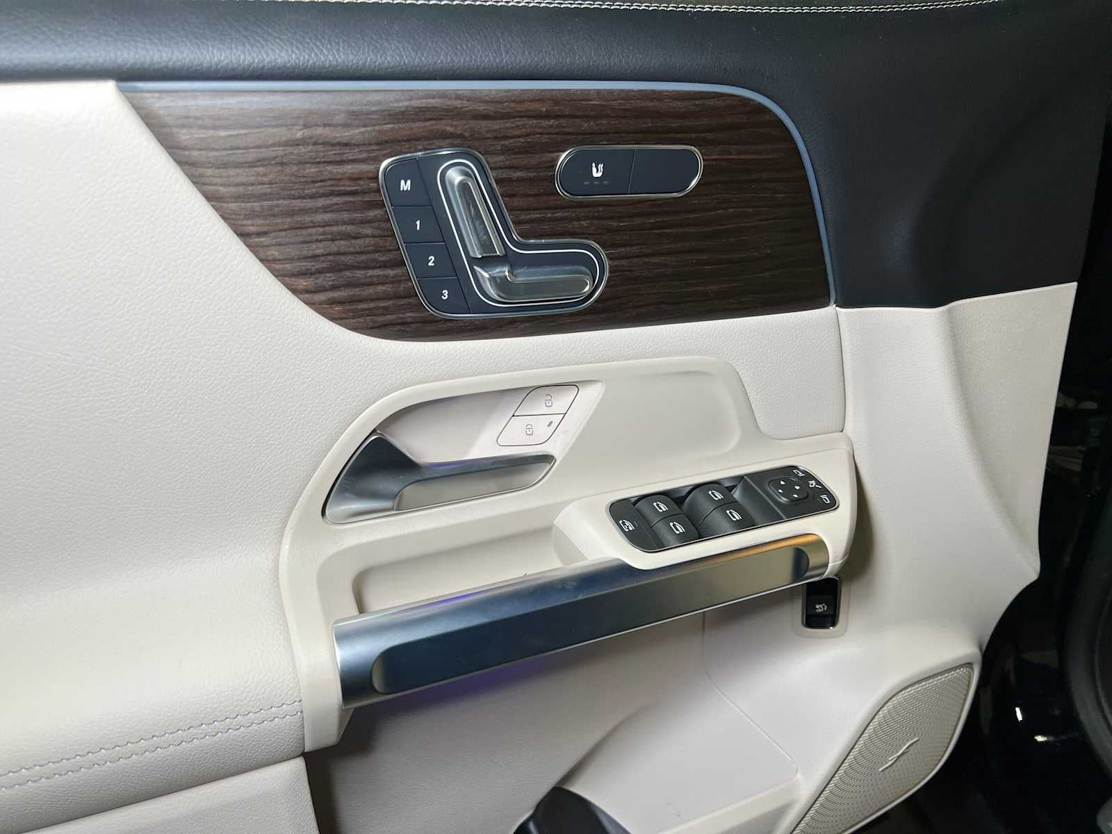 2026 Mercedes-Benz GLB 250 4MATIC® SUV