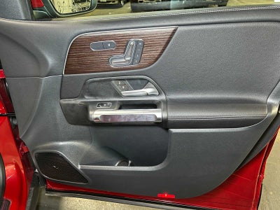 2025 Mercedes-Benz GLB GLB 250