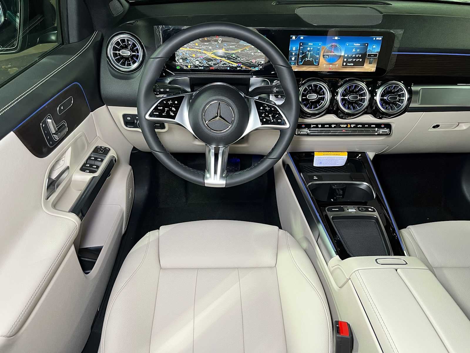 2025 Mercedes-Benz GLB 250 4MATIC® SUV