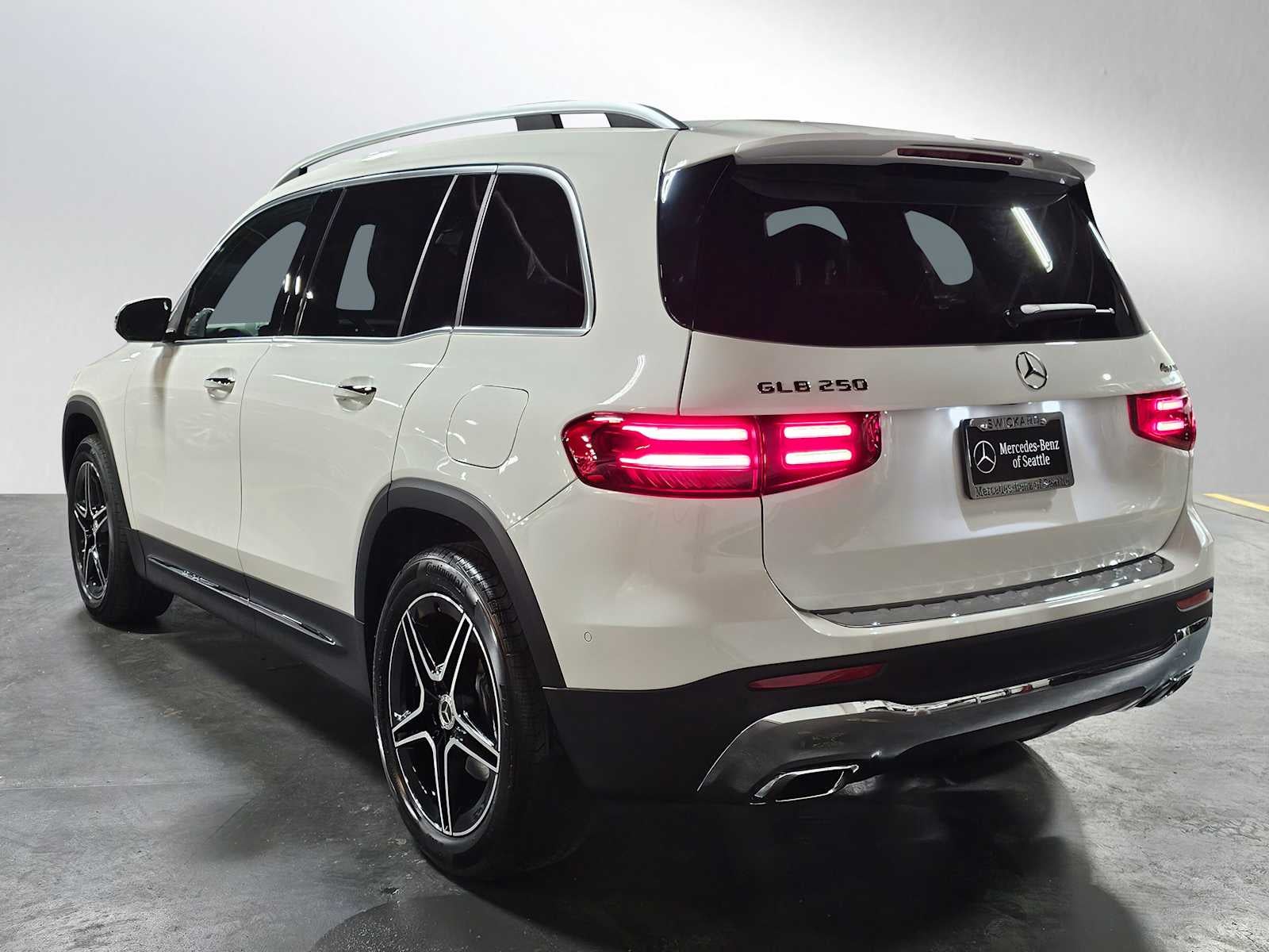 2026 Mercedes-Benz GLB 250 4MATIC® SUV