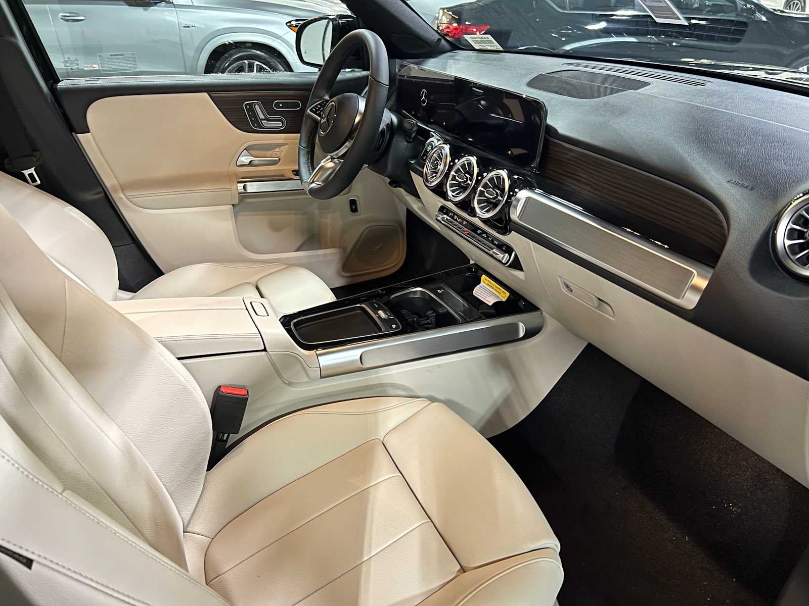2026 Mercedes-Benz GLB 250 4MATIC® SUV