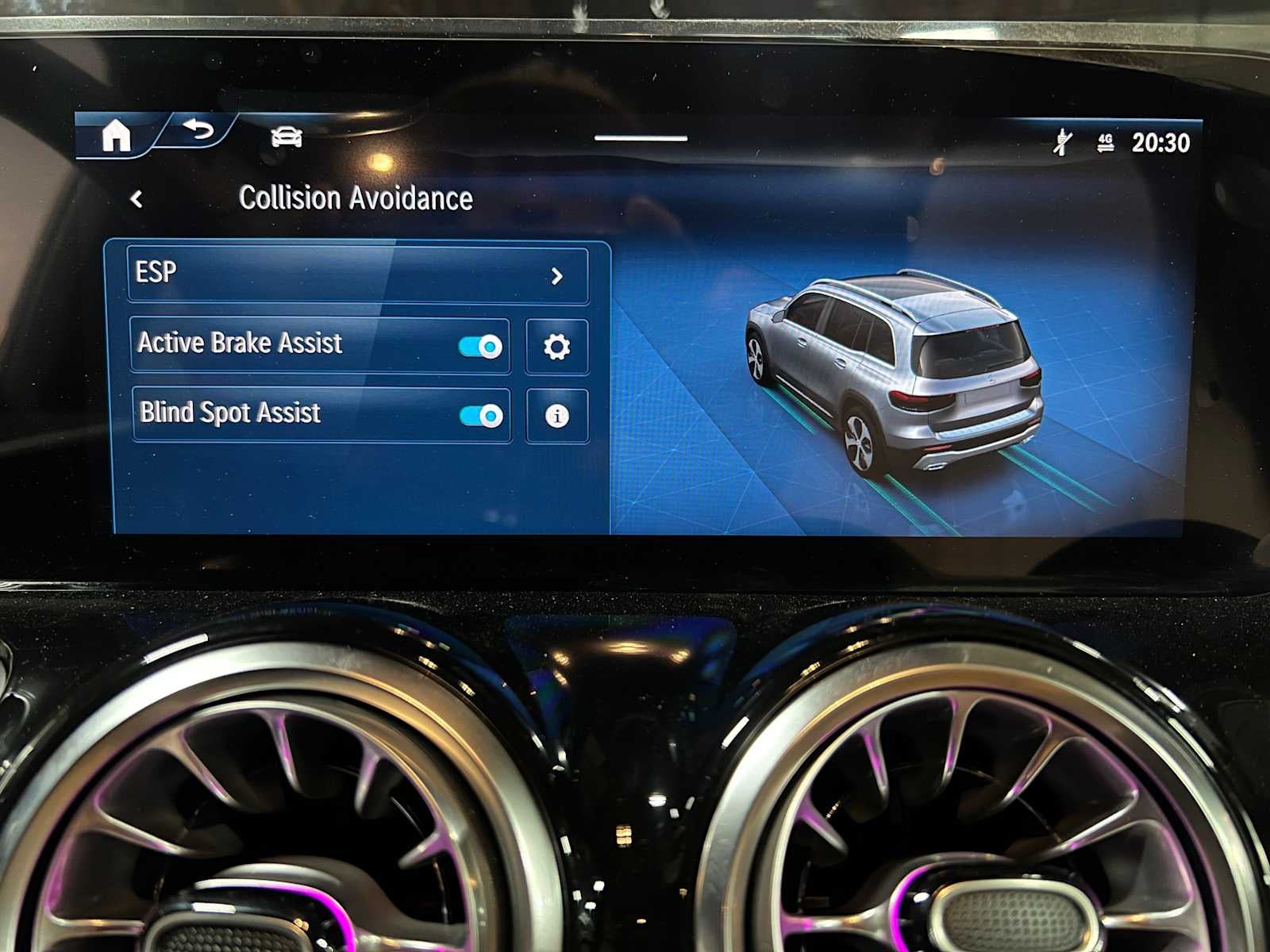 2026 Mercedes-Benz GLB 250 4MATIC® SUV