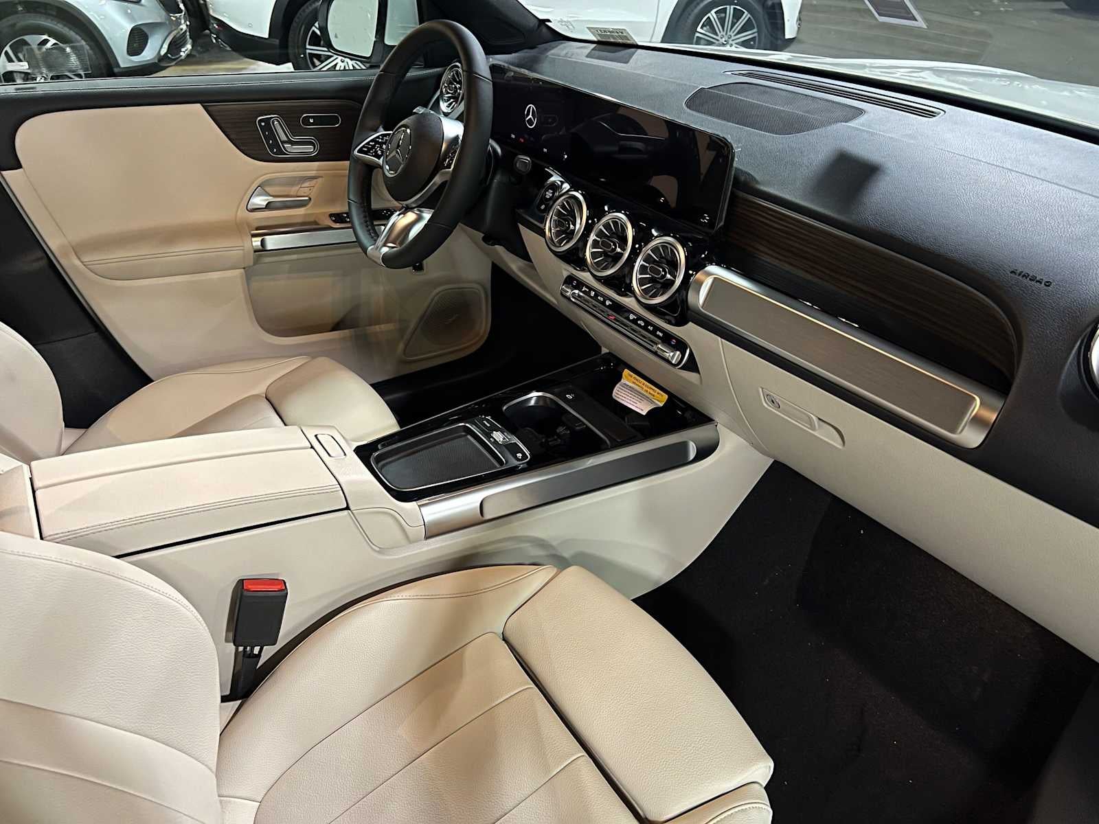 2026 Mercedes-Benz GLB 250 4MATIC® SUV
